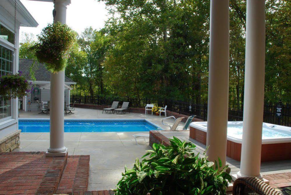 Bluegrass Country Estate Hotel La Grange Exterior foto